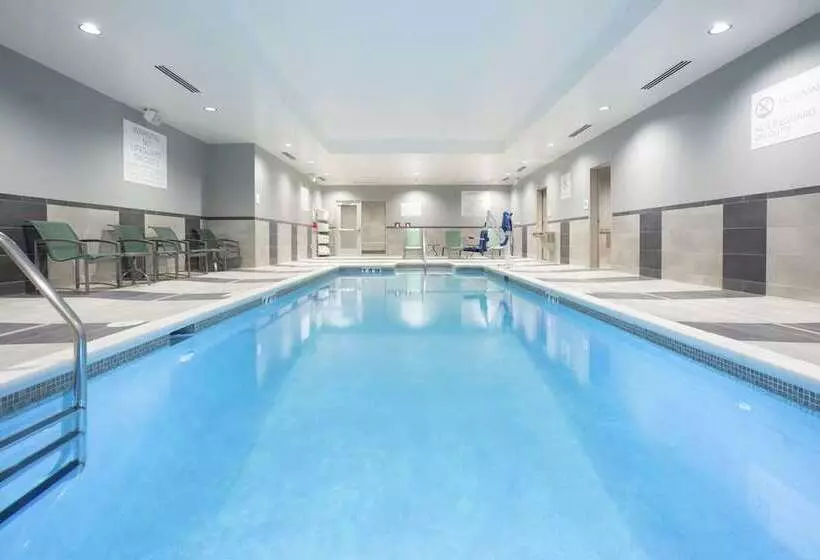 ホテル Hilton Garden Inn Omaha Aksarben Village
