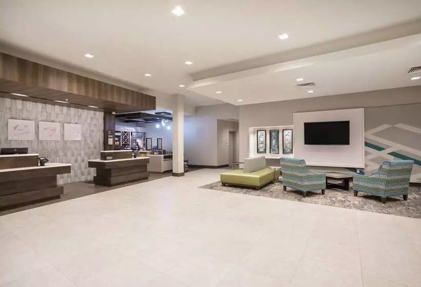 ホテル Hilton Garden Inn Omaha Aksarben Village