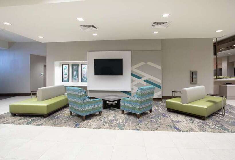 هتل Hilton Garden Inn Omaha Aksarben Village