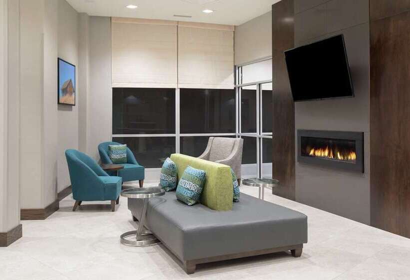 هتل Hilton Garden Inn Omaha Aksarben Village