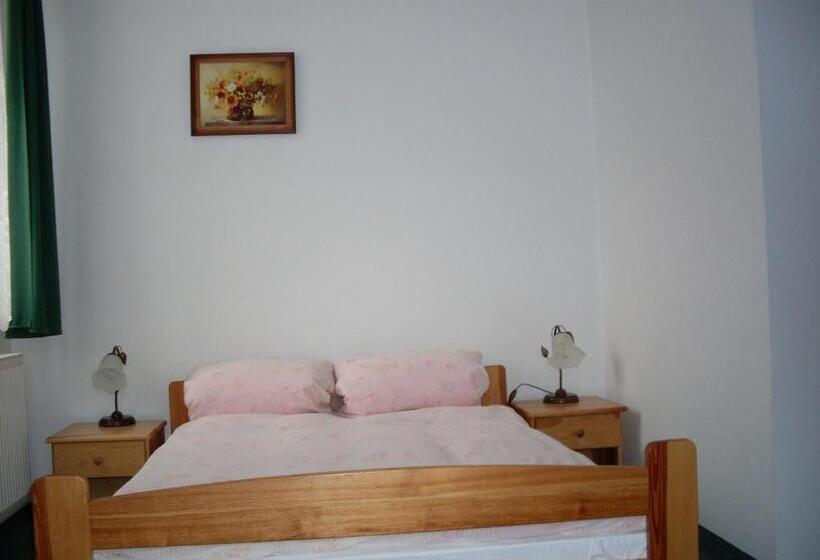 בית מלון כפרי Krokus