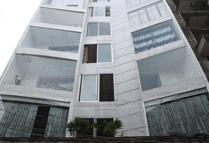 هتل Laziz Bay Wonder