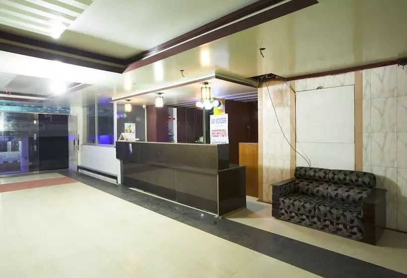 Hotelli Laziz Bay Wonder