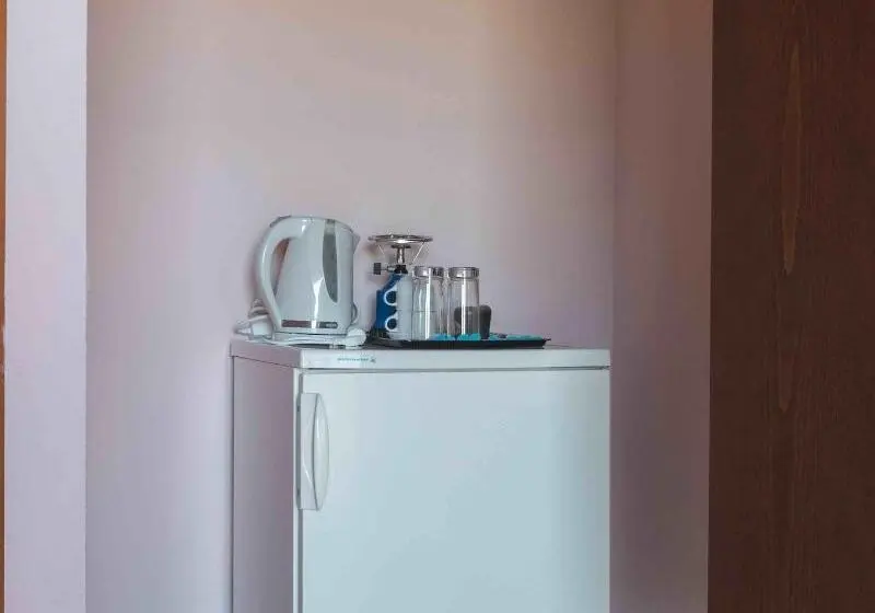 Hotelli Petritos Rooms And Studios