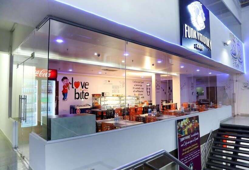 בית מלון כפרי Triguna Clarks Inn Kurnool