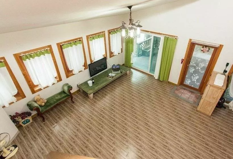 Jirisan Shiri Pension