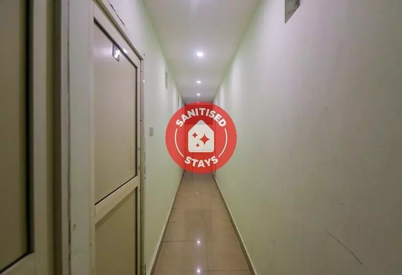 Oyo 10566 Hotel Shanti Guest House