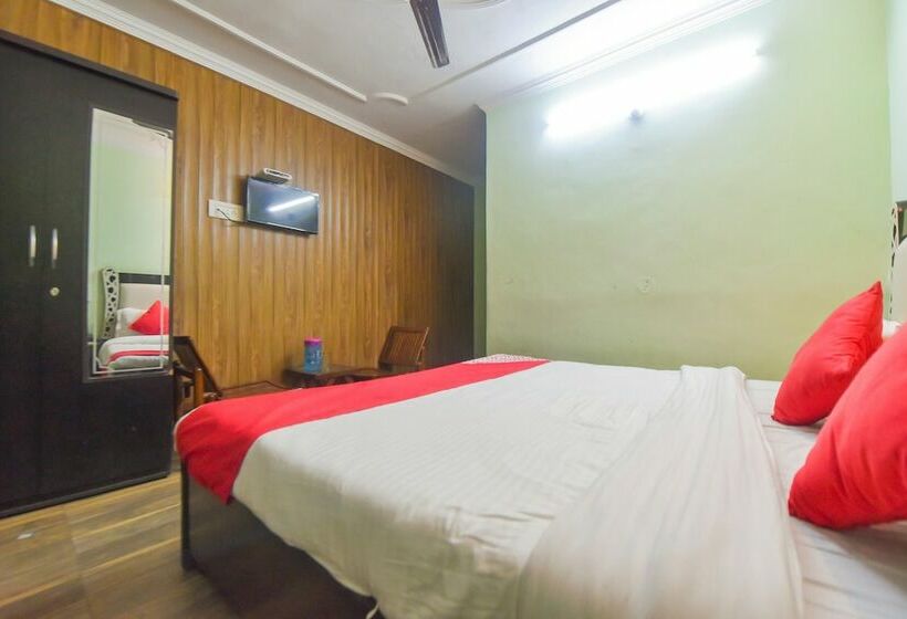 Oyo 10566 Hotel Shanti Guest House
