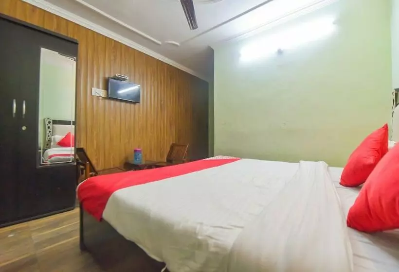 Oyo 10566 Hotel Shanti Guest House