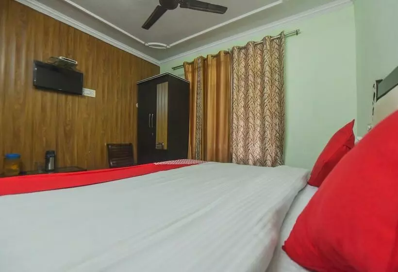 Oyo 10566 Hotel Shanti Guest House