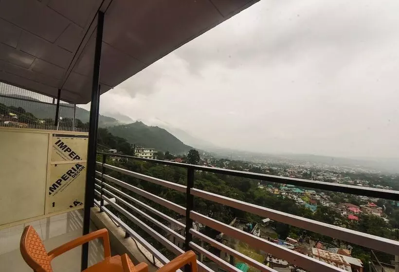 Oyo 10566 Hotel Shanti Guest House