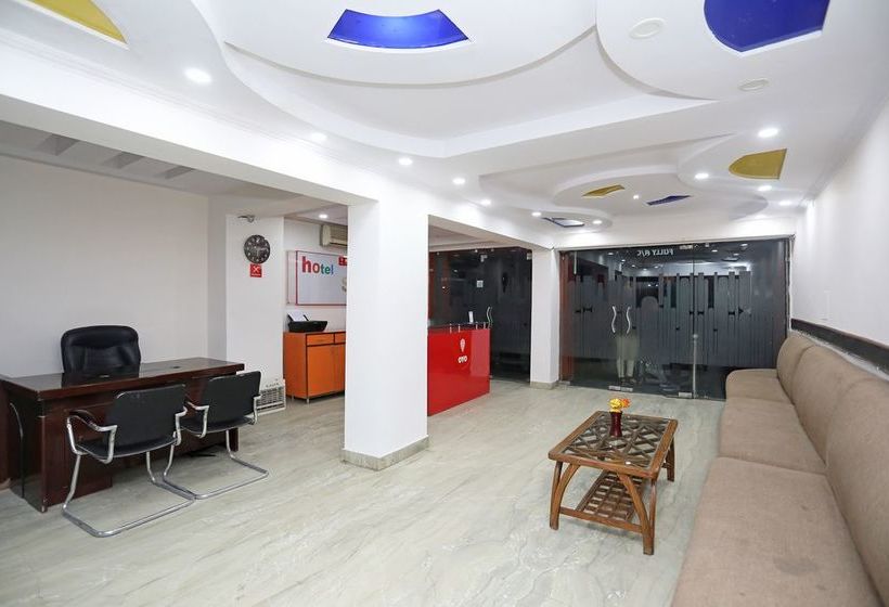 Oyo 11063 Hotel Suncity