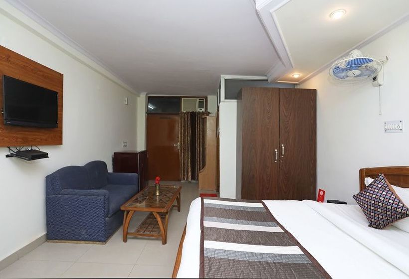 Oyo 11063 Hotel Suncity