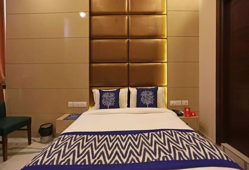Oyo 5614 Hotel Rolex Inn