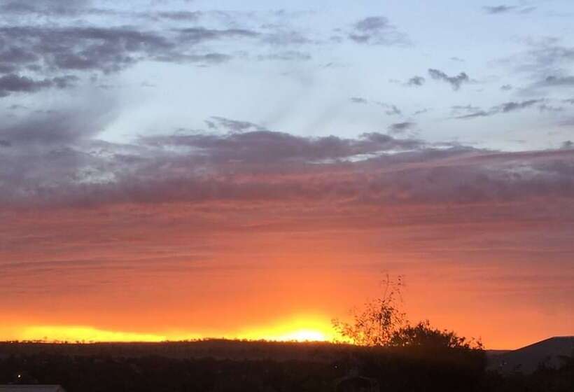 Пансион Fairway Manor Accomodation