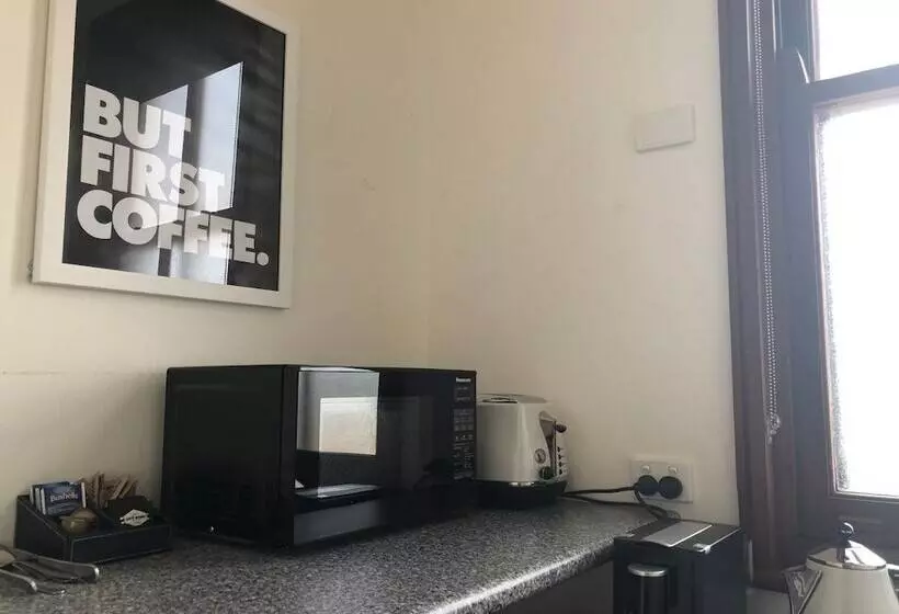 Majatalo Fairway Manor Accomodation