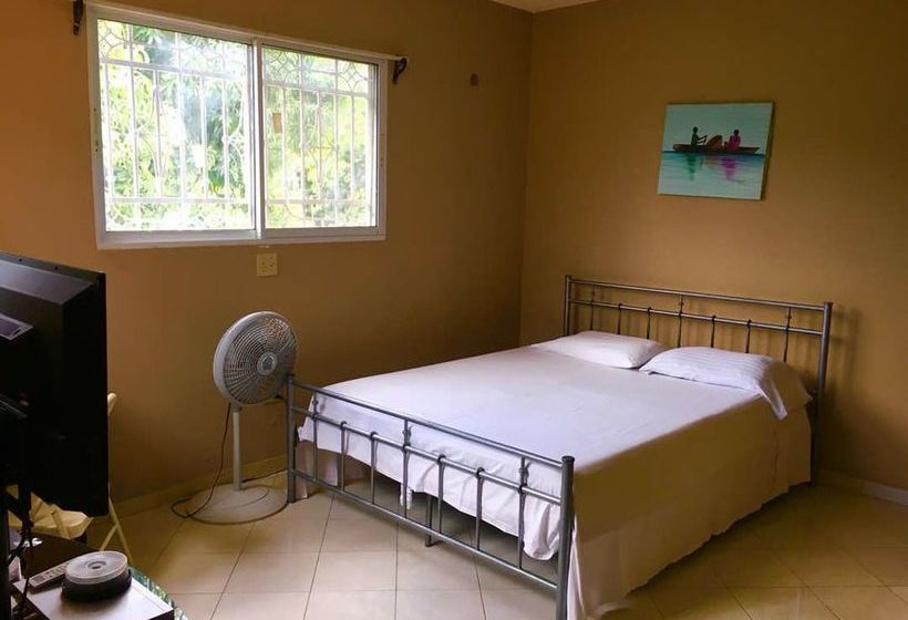 Pansiyon Hibiscus Guest House