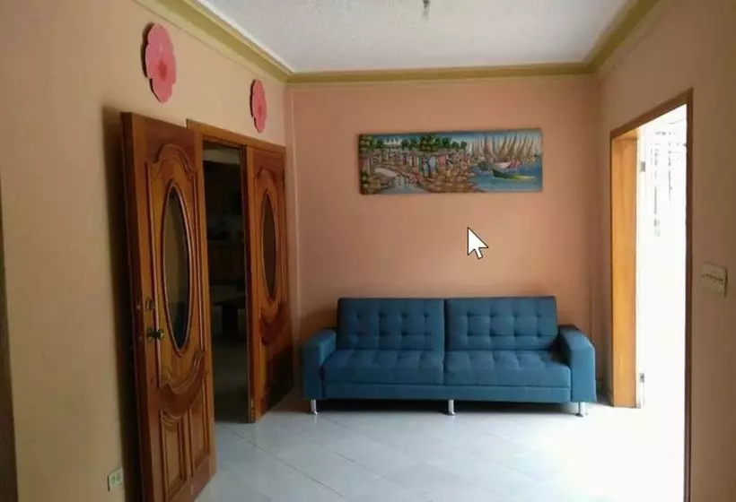 پانسیون Hibiscus Guest House