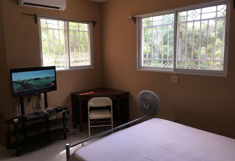 Pansiyon Hibiscus Guest House