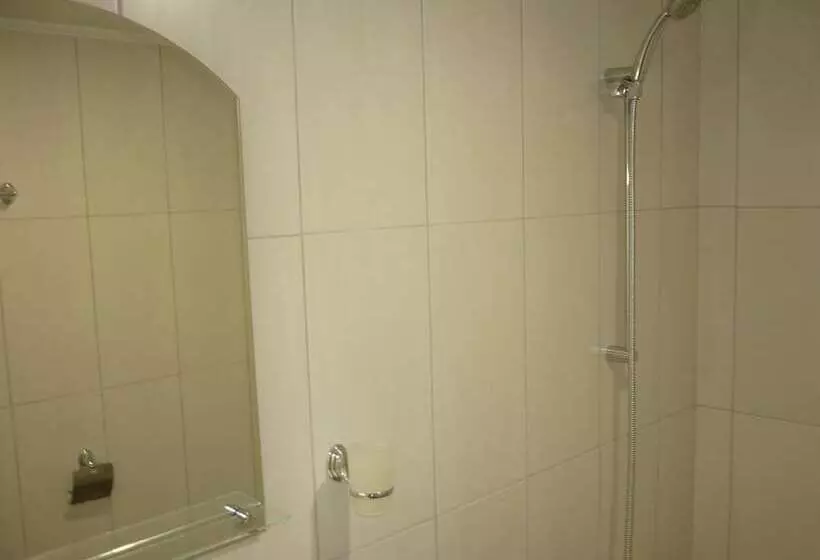 ペンション Yalta Guesthouse