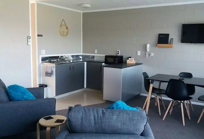 Amble In Motel