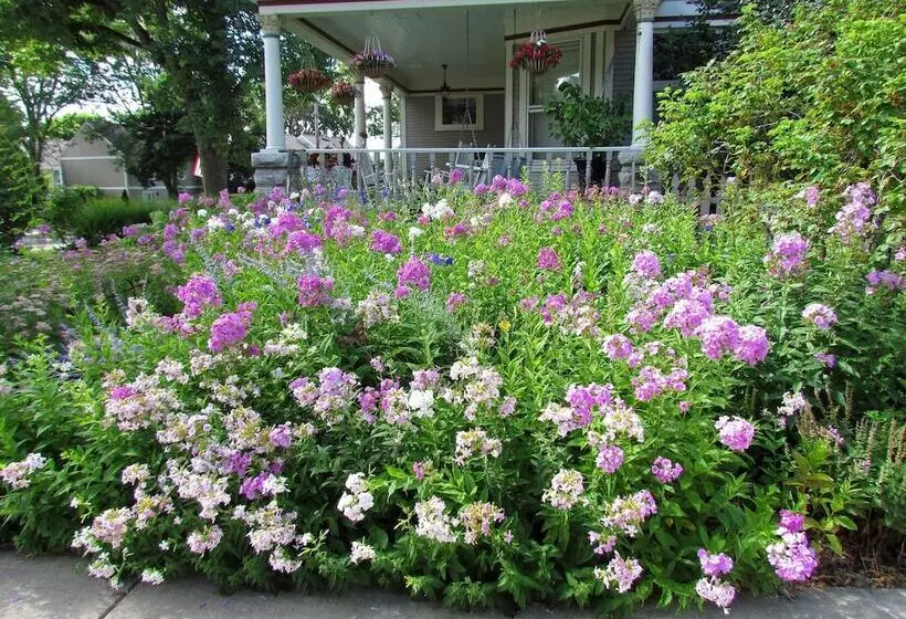 ベッドアンドブレックファースト Mcconnell Inn