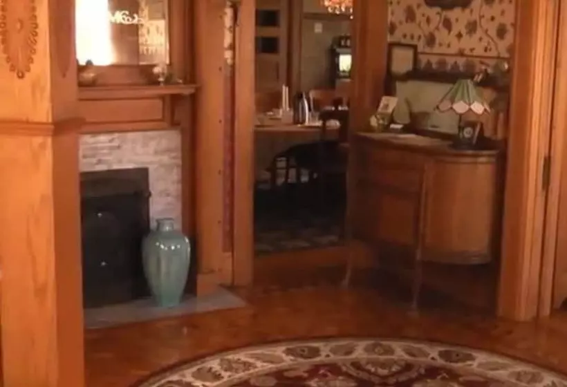 ベッドアンドブレックファースト Mcconnell Inn