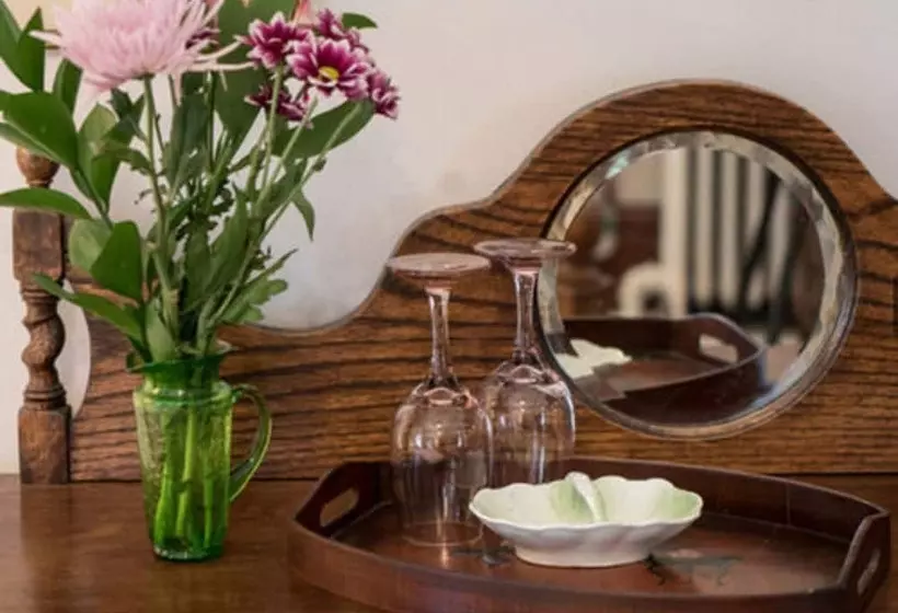 ベッドアンドブレックファースト Mcconnell Inn