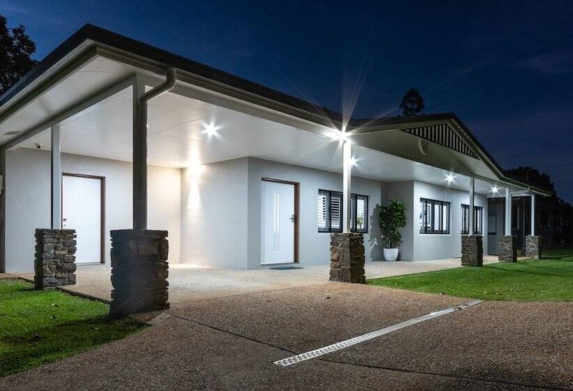 Birds N Bloom Cottages