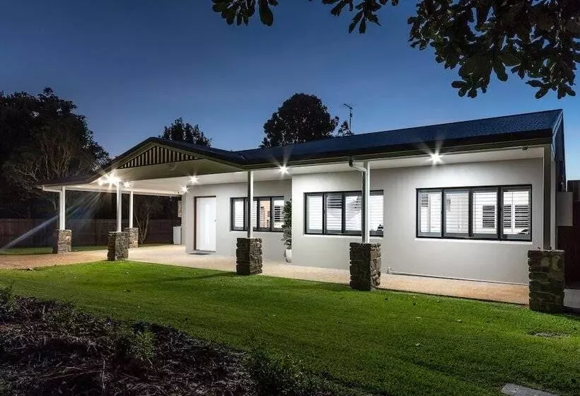 Birds  N  Bloom Cottages