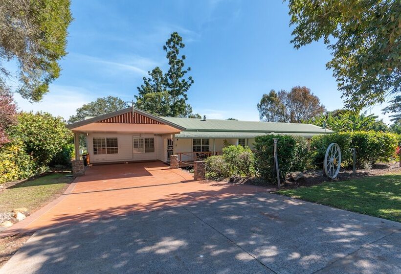 Birds N Bloom Cottages