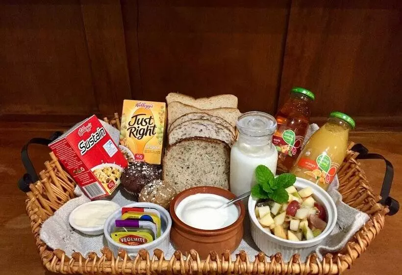 Birds  N  Bloom Cottages