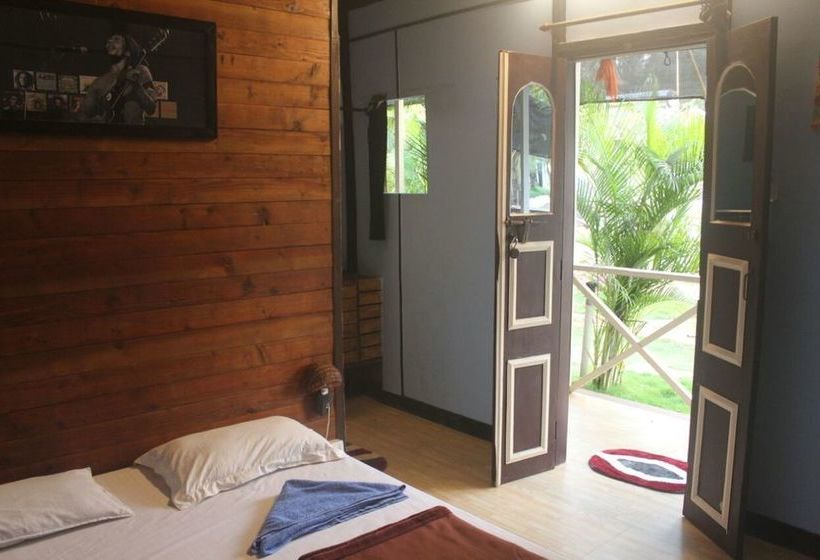 Boatys Beach Cottages