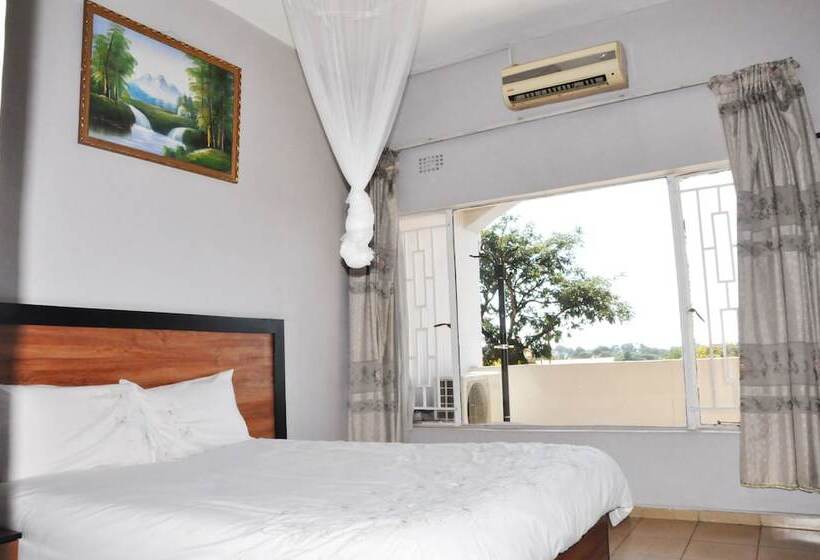 Crown Hotel Lilongwe