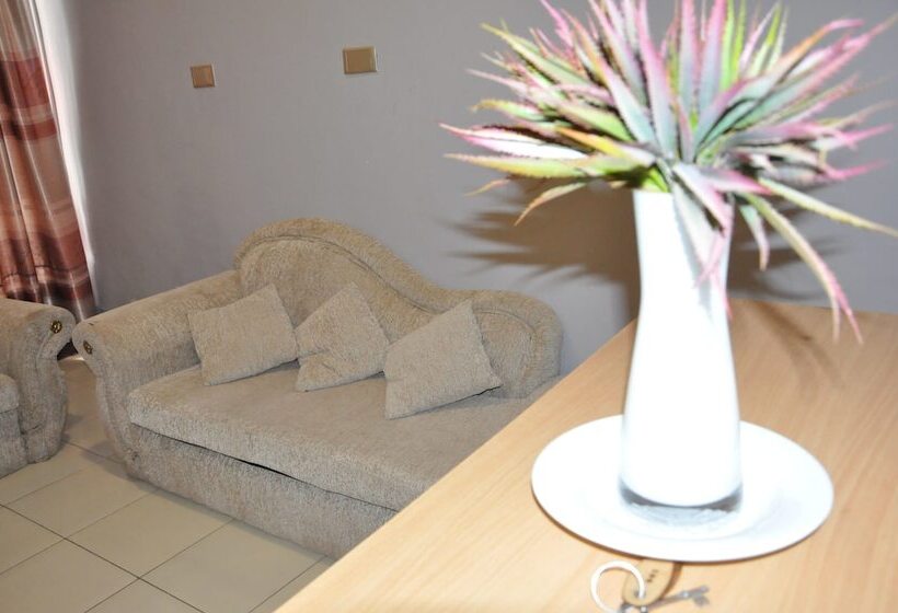 Crown Hotel Lilongwe