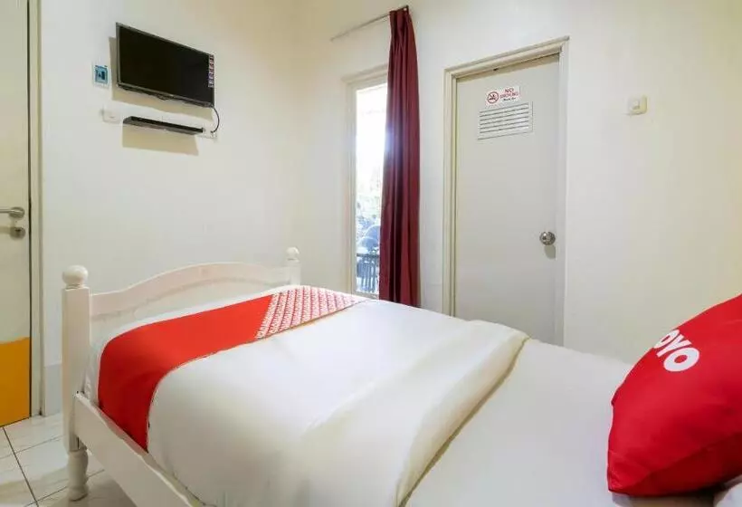 ホテル Airy Gunung Anyar Pecatu Tiga E9 Surabaya