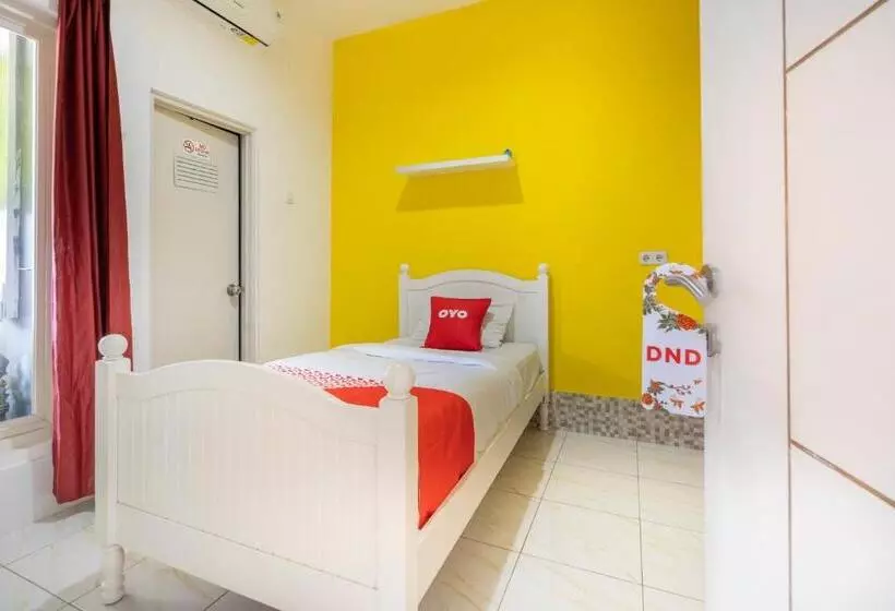 ホテル Airy Gunung Anyar Pecatu Tiga E9 Surabaya