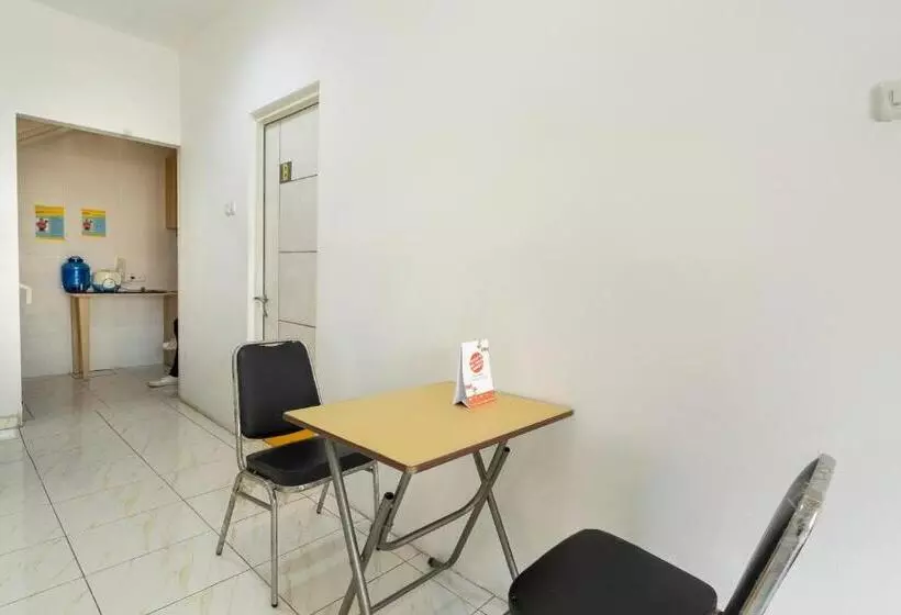 ホテル Airy Gunung Anyar Pecatu Tiga E9 Surabaya