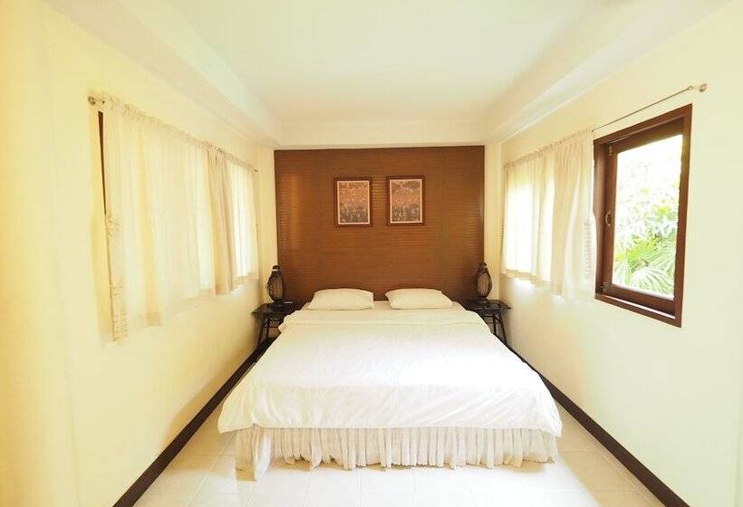 Hotel Baan Suan Amphawa