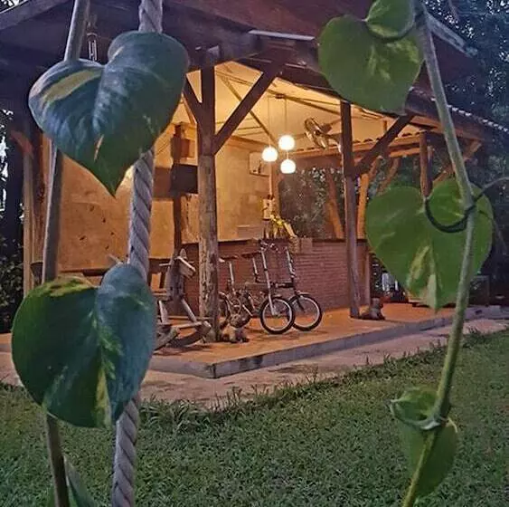 Hotelli Bang Wela At Suanphung Resort