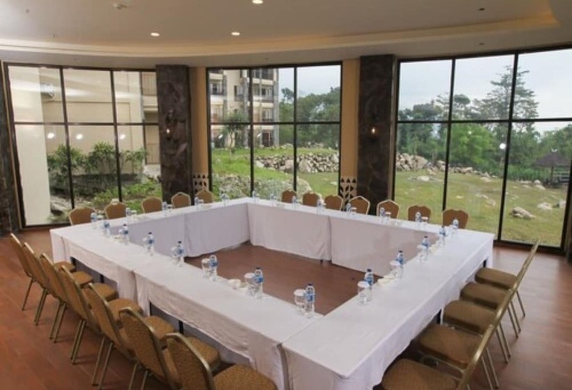 Hotel Baobab Safari Resort