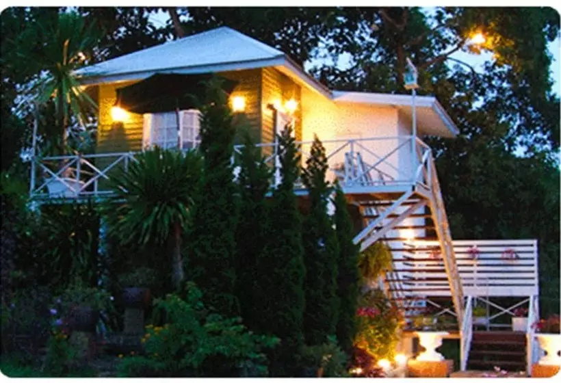 هتل Kiangmok Chalet