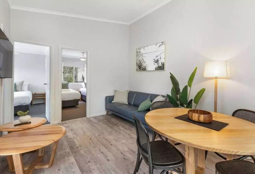 ホテル Reflections Scotts Head   Holiday Park