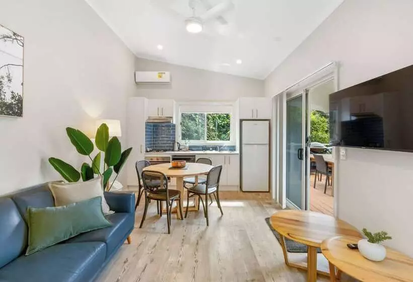 ホテル Reflections Scotts Head   Holiday Park