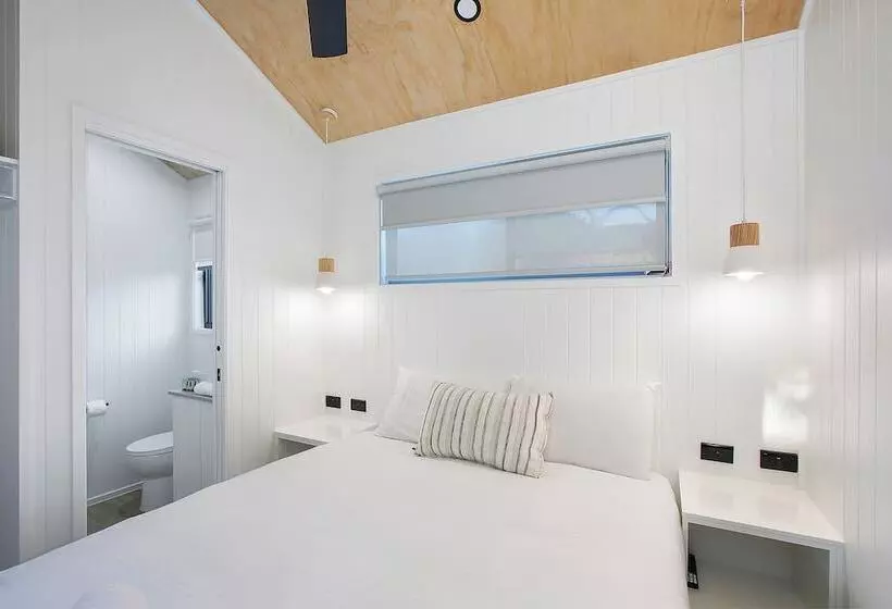 ホテル Reflections Scotts Head   Holiday Park