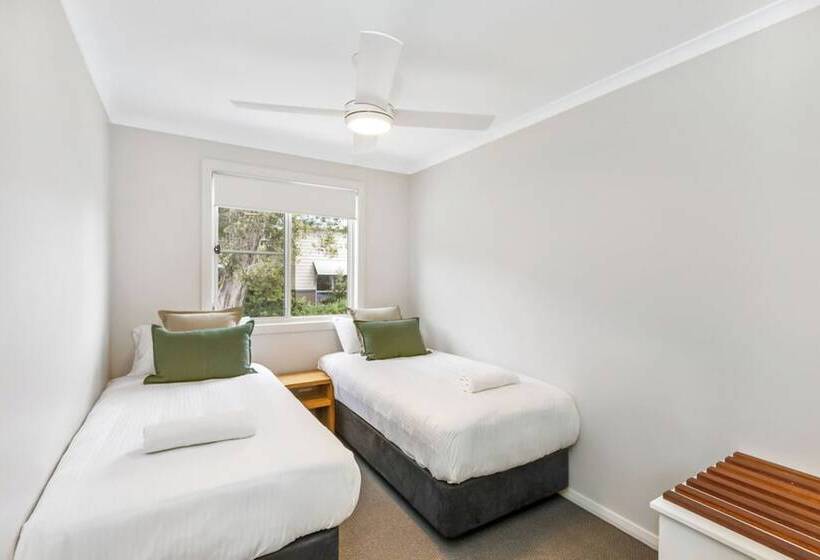 Отель Reflections Scotts Head Holiday Park