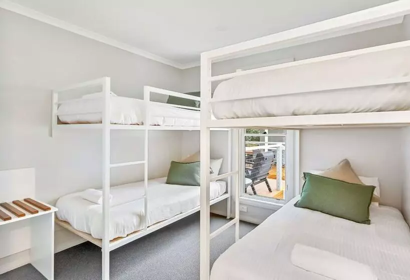 ホテル Reflections Scotts Head   Holiday Park