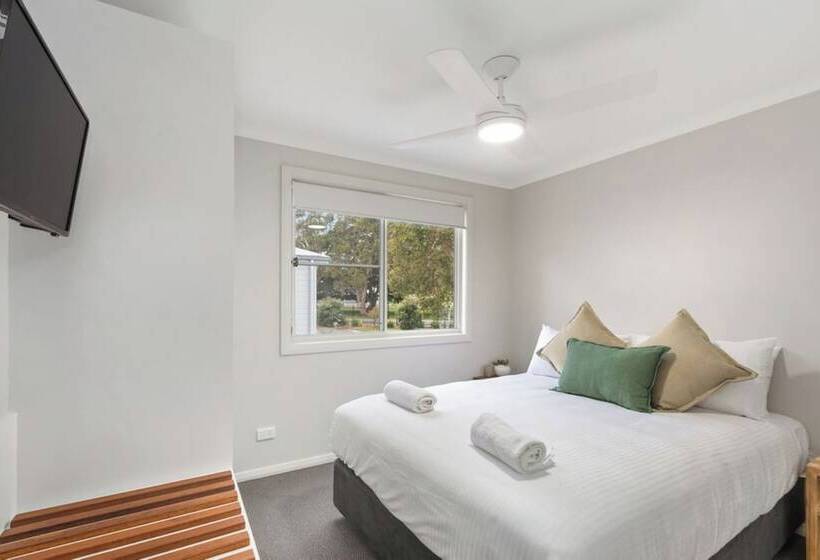 Отель Reflections Scotts Head Holiday Park