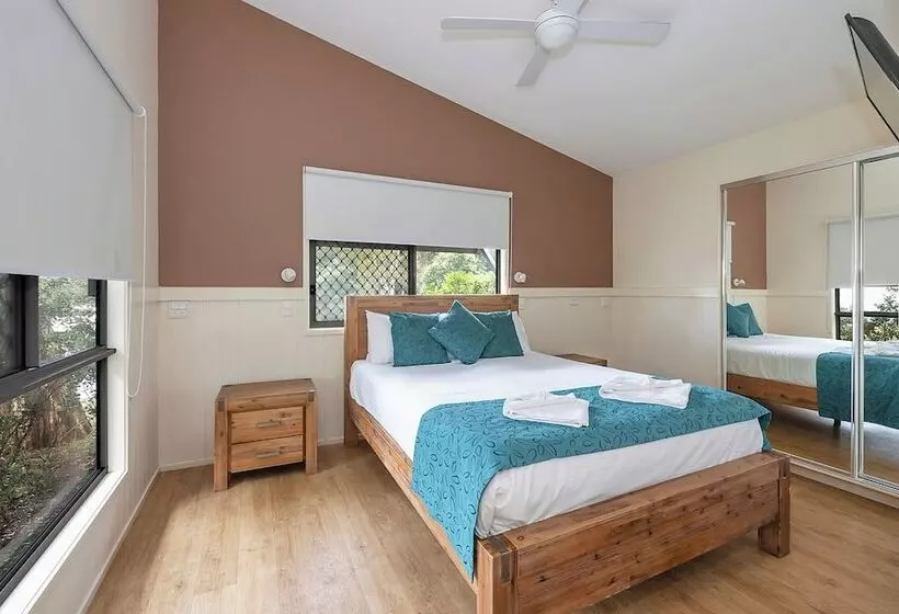 ホテル Reflections Scotts Head   Holiday Park