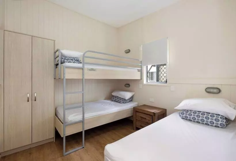 ホテル Reflections Scotts Head   Holiday Park